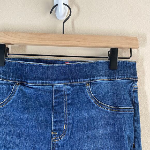 Spanx Distressed Ankle Skinny Jeans Medium Wash Pull On Size Medium - Picture 3 of 16